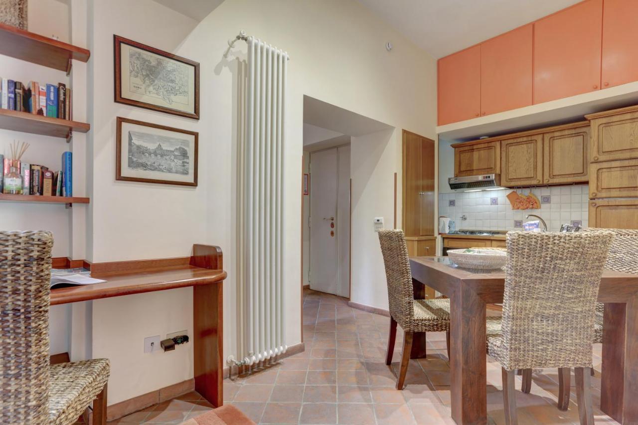 Colosseo Residenza Sette Sale Rome Exterior photo